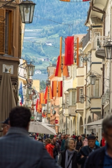 Via Portici Street View WM