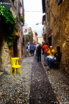 The Yellow Chair -- The One that got away! Bondo, the Yellow Chair -- the One that got away!